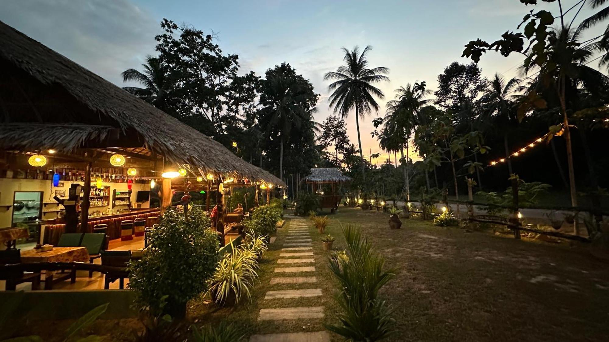 Kohjum Freedom Resort Кох-Юм Экстерьер фото